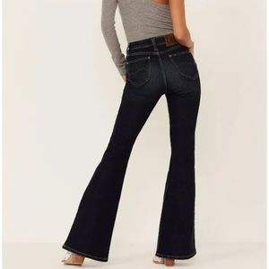 Lee High-Rise Ever Fit Flare Jeans Dark Wash